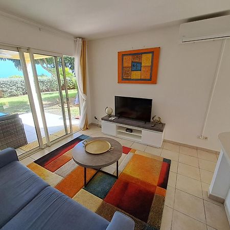 Rdc Appartement En Bord De Mer Au Son Des Vagues Le Moule Esterno foto